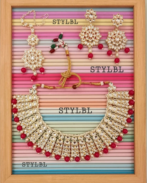 Kundan Beaded Jewelry Set.