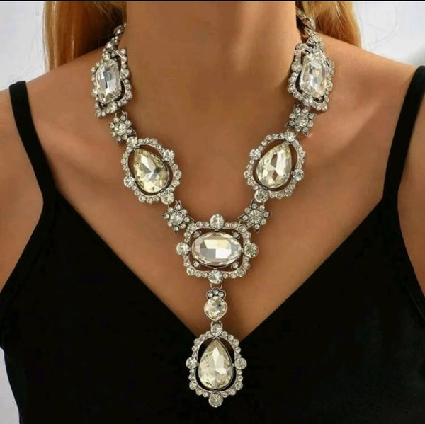 Gemstone Statement Neckpiece