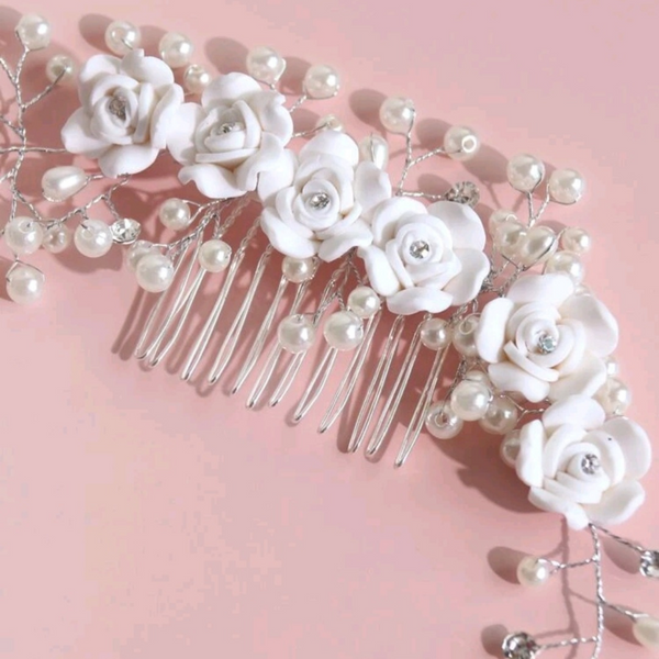 Faux pearl flower decor hair comb