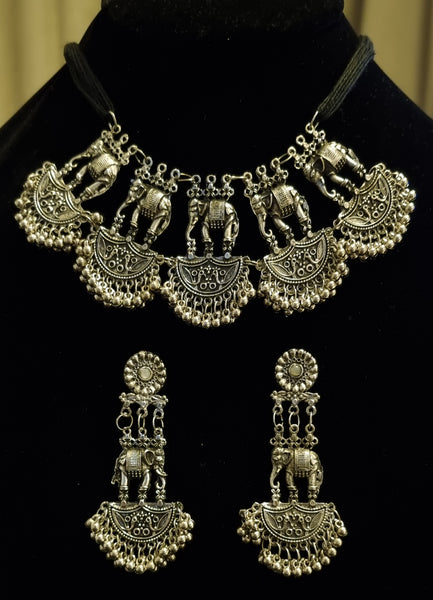 Antique oxidized necklace with earrings.