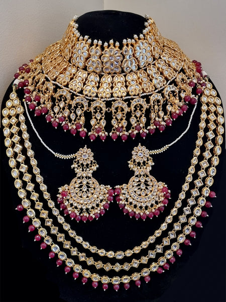 Designer maharaani kundan bridal jewellery set.