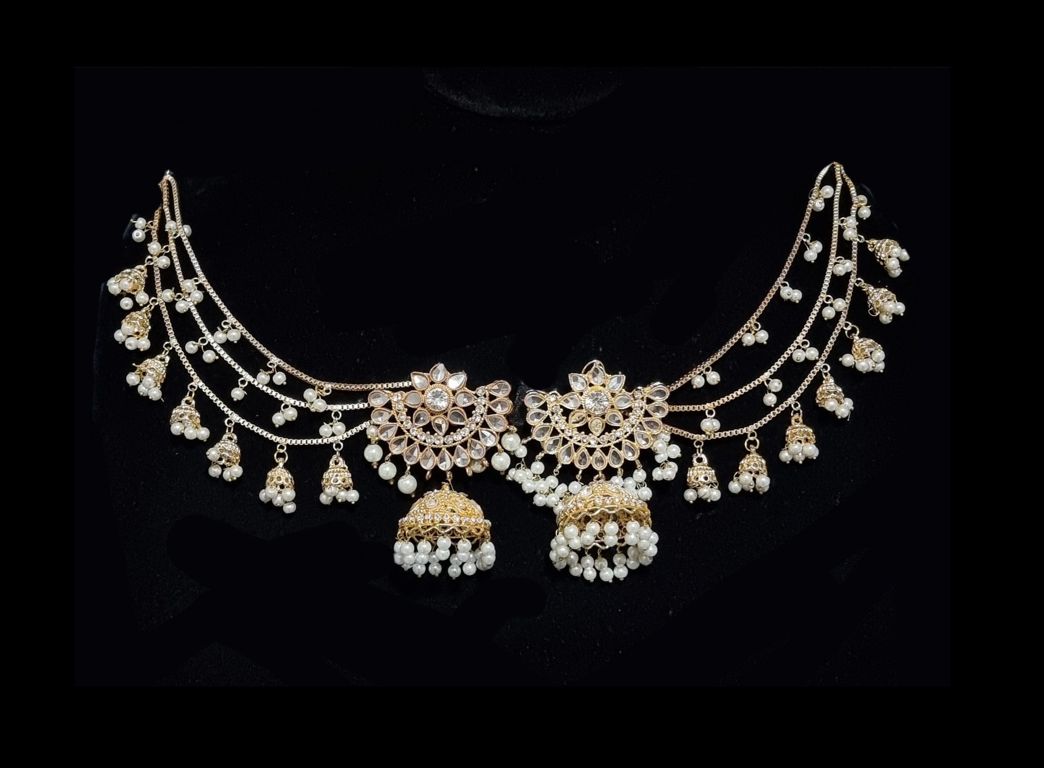 Chand Kundan Bahubali Earrings.