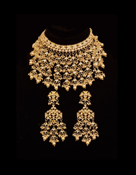 Rajasthani Kundan Choker With Earrings.