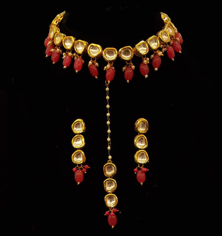 Glamorous Pink Meena Kundan Gold Metal Necklace Set.