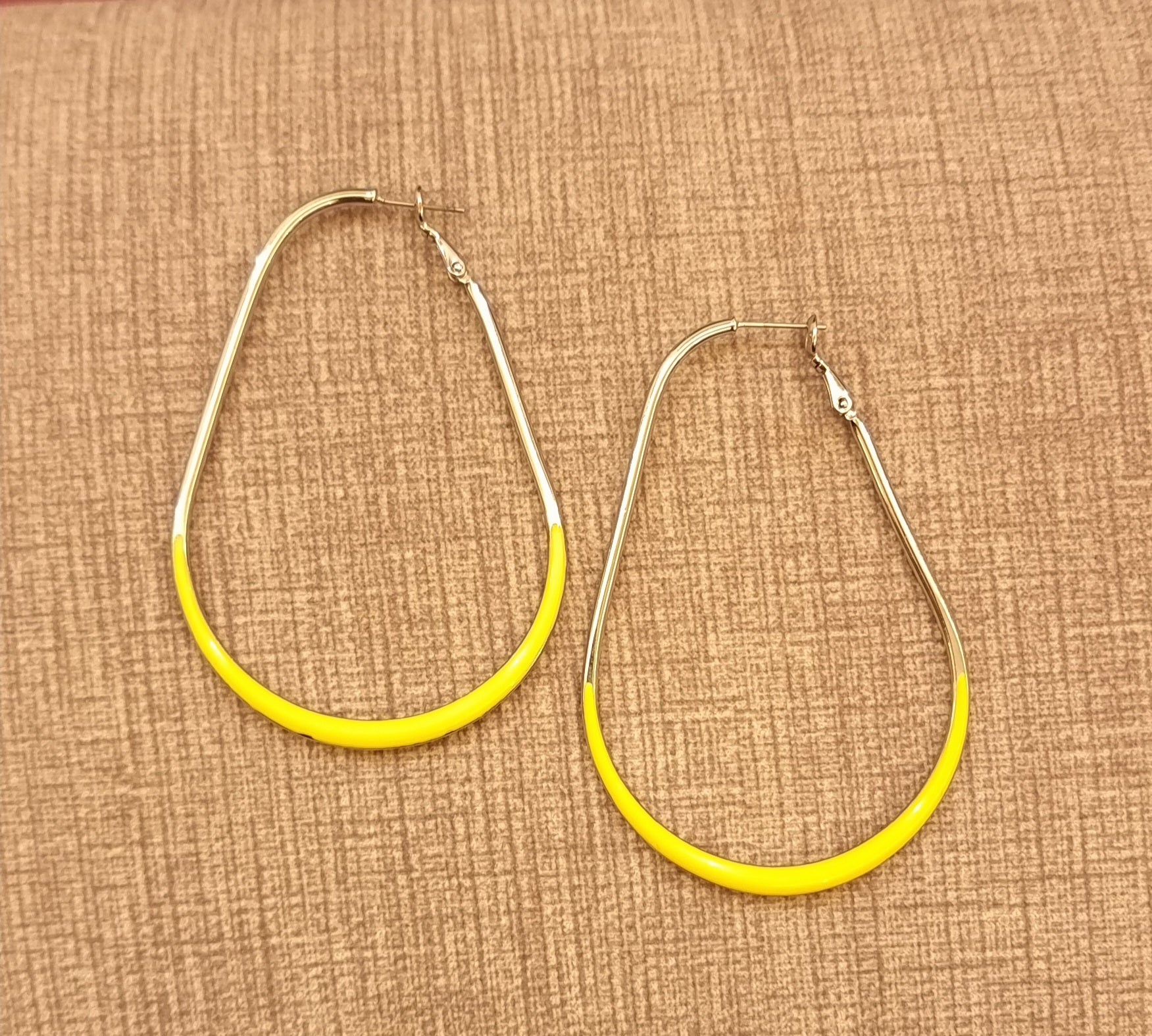 Large Oval Hoop Earrings.