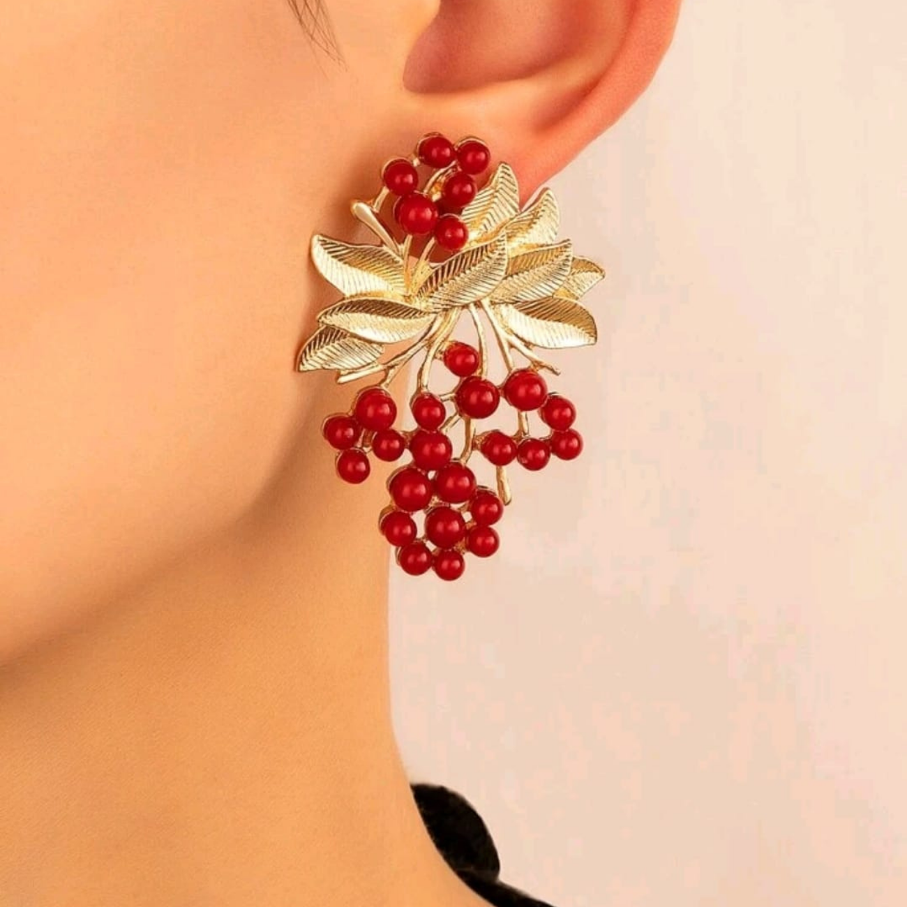 Leaf decor studs