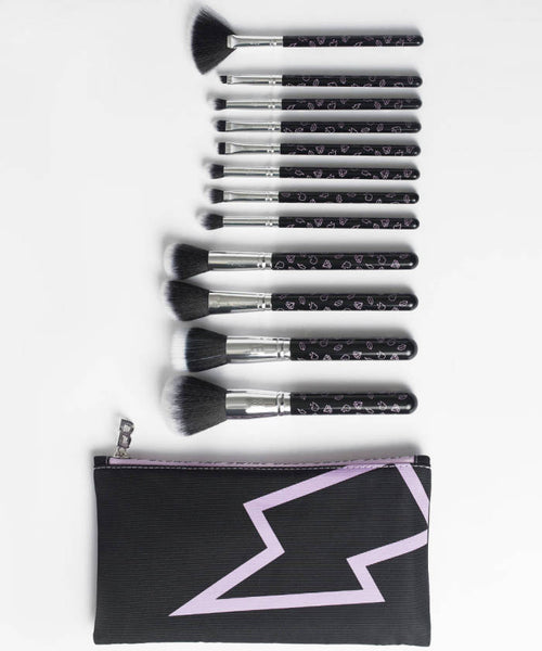 BY BEAUTY BAY

ICONIC 12 PIECE BRUSH SET WITH BAG