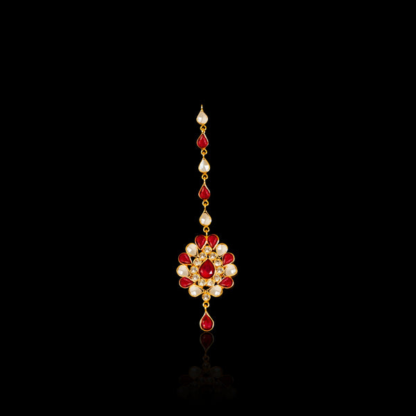 Maharaani kundan polki haar with earrings.