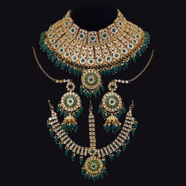 ( 7 pcs ) Designer Bridal kundan jewellery set.