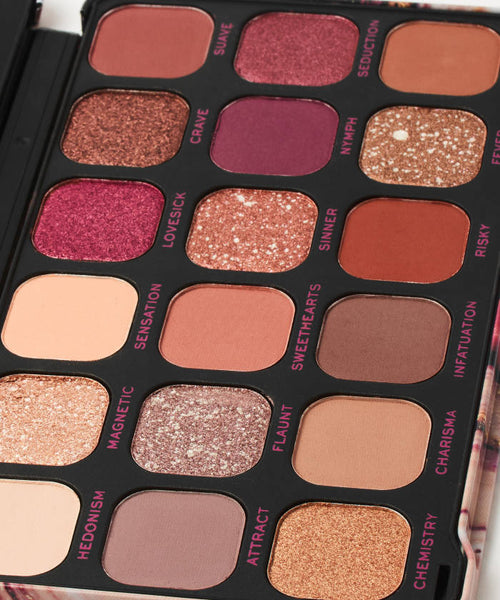 MAKEUP REVOLUTION

FOREVER FLAWLESS ALLURE EYESHADOW PALETTE