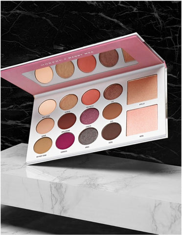 MORPHE

Morphe X Manny MUA Glam Palette( 12 x 1.58g, 2 x 4.5g )