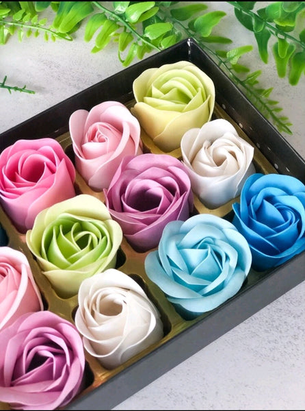 Bath Soap Rose Flower Floral Scented Rose Soap Petals Body Soap in Gift Box for Valentine's Day Anniversary Birthday Mothers Day Gifts, Gift for Her (18 Pcs/Box MultiColour)