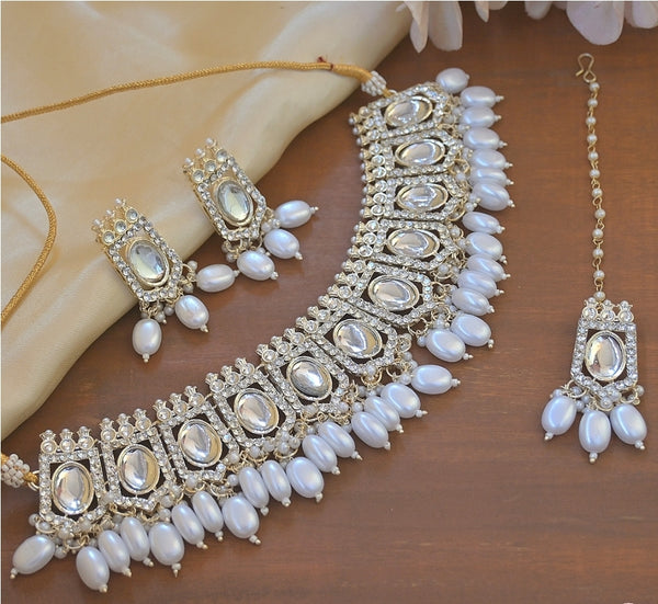 Pachi Kundan Choker Set – White