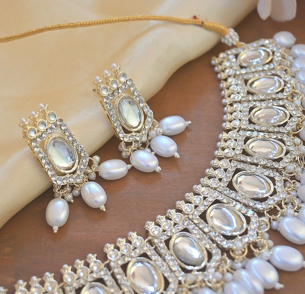 Pachi Kundan Choker Set – White